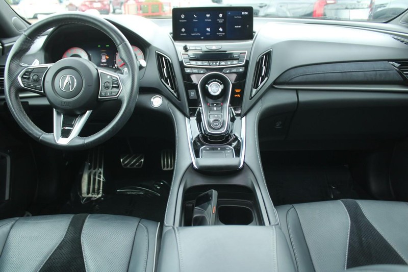 Acura RDX Vehicle Full-screen Gallery Image 10