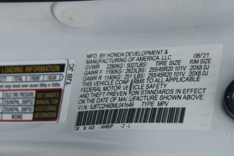 Acura RDX Vehicle Full-screen Gallery Image 16