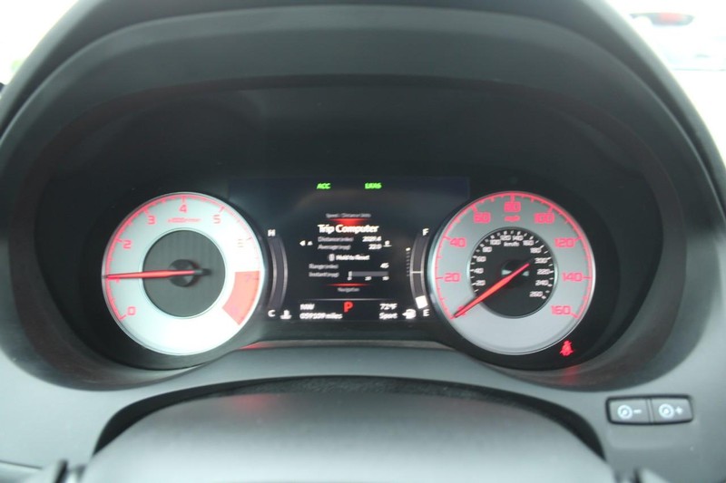 Acura RDX Vehicle Full-screen Gallery Image 17