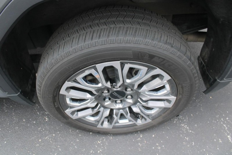 GMC Sierra 1500 Vehicle Full-screen Gallery Image 07