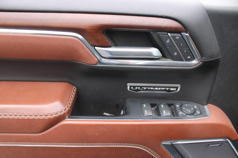 GMC Sierra 1500 Vehicle Full-screen Gallery Image 14