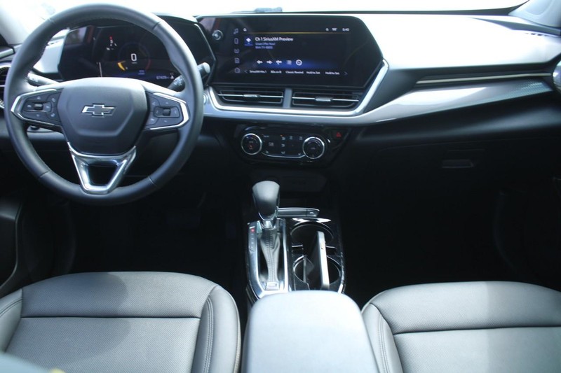 Chevrolet Trax Vehicle Full-screen Gallery Image 10