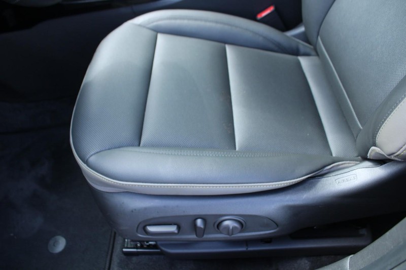 Chevrolet Trax Vehicle Full-screen Gallery Image 15