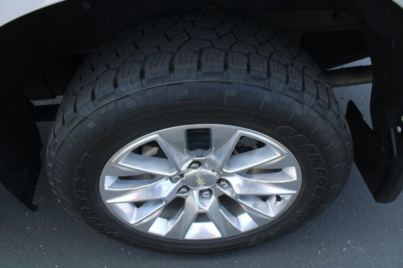 Chevrolet Silverado 1500 Vehicle Full-screen Gallery Image 07