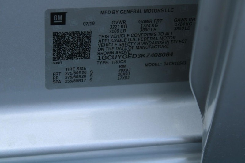 Chevrolet Silverado 1500 Vehicle Full-screen Gallery Image 16