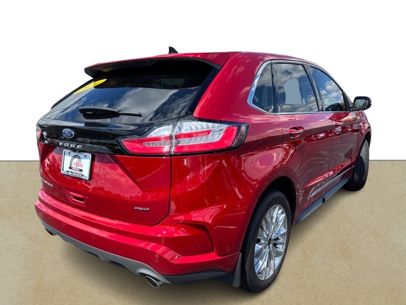 Ford Edge Vehicle Full-screen Gallery Image 03