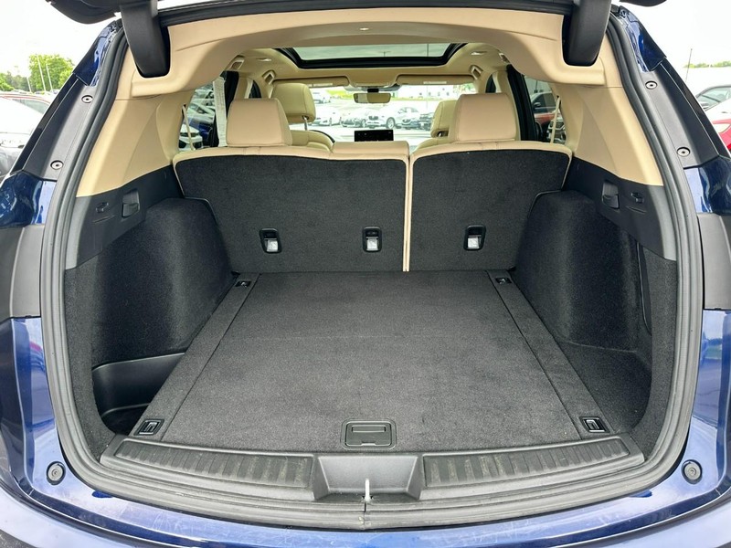 Acura RDX Vehicle Full-screen Gallery Image 05