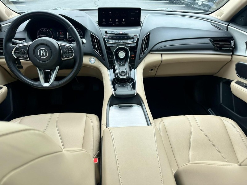 Acura RDX Vehicle Full-screen Gallery Image 12