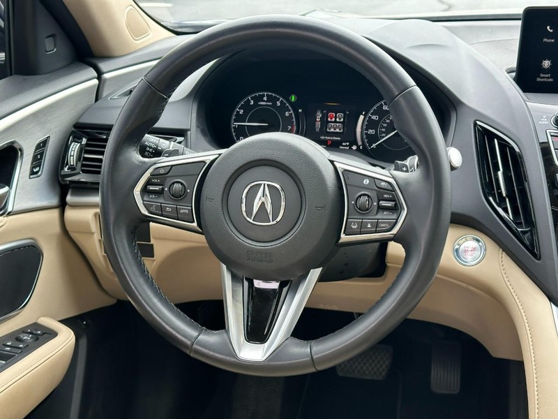 Acura RDX Vehicle Full-screen Gallery Image 13