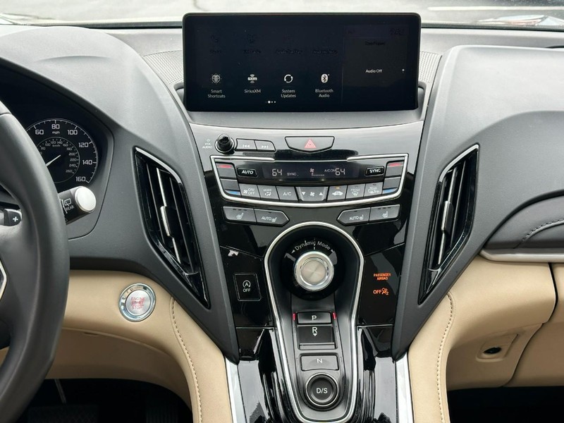 Acura RDX Vehicle Full-screen Gallery Image 14