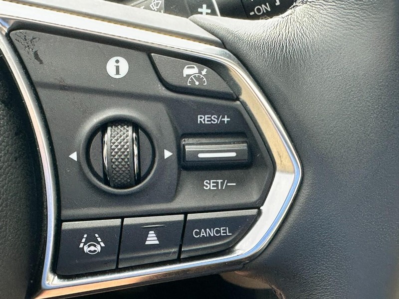 Acura RDX Vehicle Full-screen Gallery Image 21