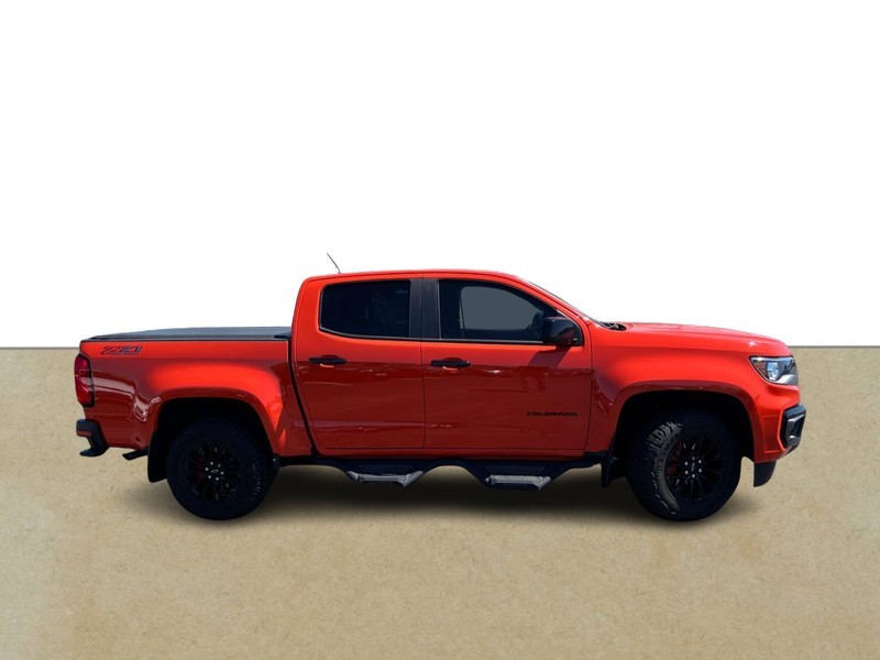 Chevrolet Colorado Vehicle Full-screen Gallery Image 02