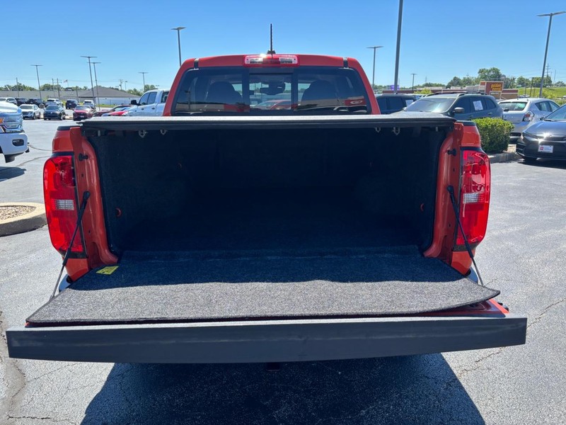 Chevrolet Colorado Vehicle Full-screen Gallery Image 06