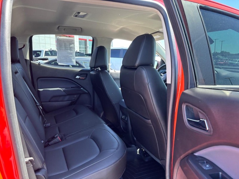Chevrolet Colorado Vehicle Full-screen Gallery Image 09