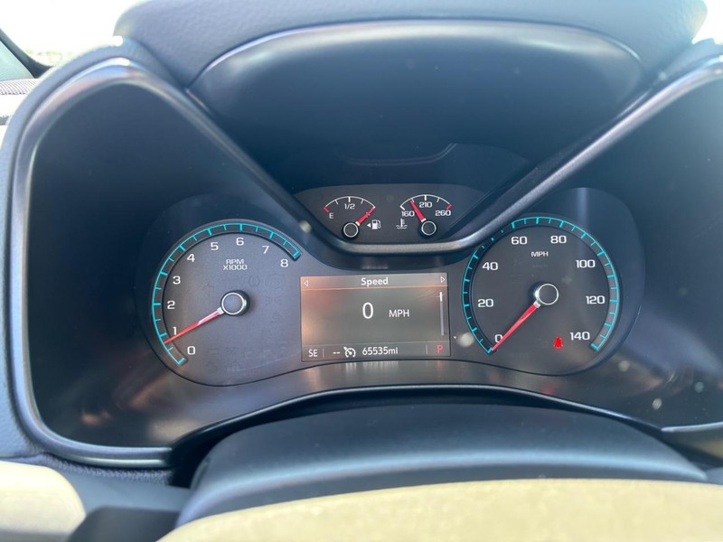 Chevrolet Colorado Vehicle Full-screen Gallery Image 17