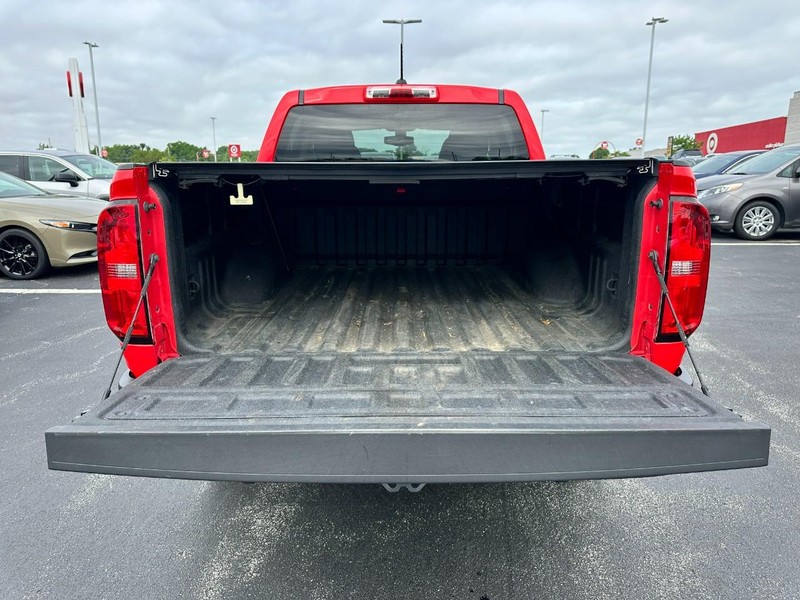 Chevrolet Colorado Vehicle Full-screen Gallery Image 05