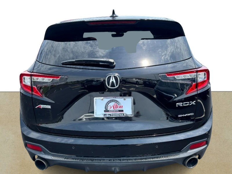 Acura RDX Vehicle Full-screen Gallery Image 04