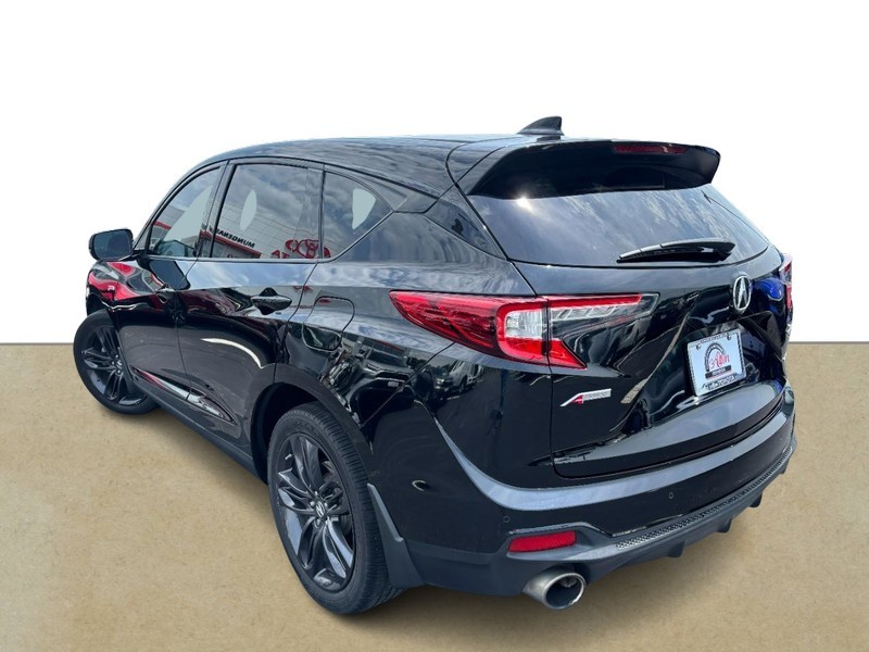 Acura RDX Vehicle Full-screen Gallery Image 05