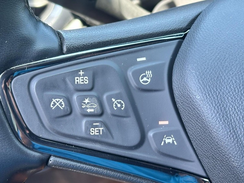 Chevrolet Equinox Vehicle Full-screen Gallery Image 19