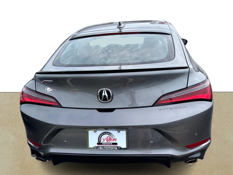 Acura Integra Vehicle Full-screen Gallery Image 04