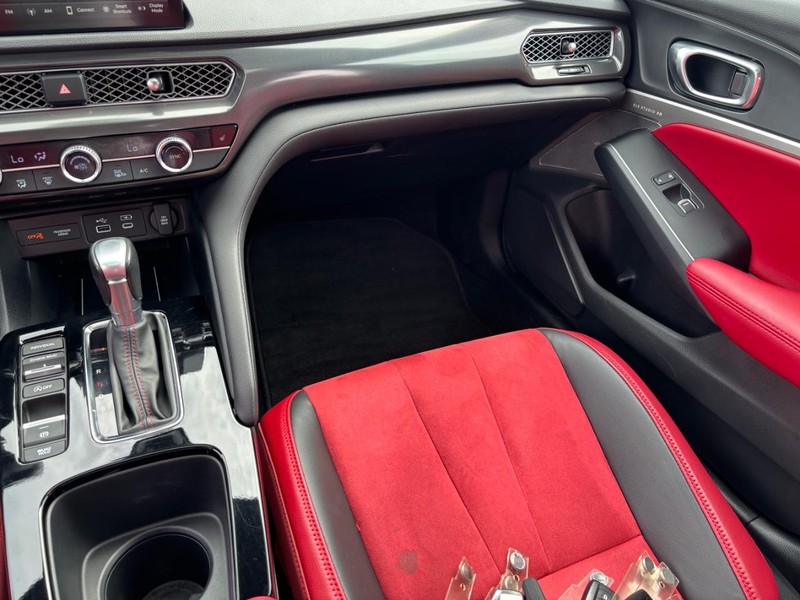 Acura Integra Vehicle Full-screen Gallery Image 14
