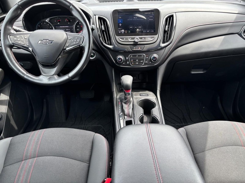 Chevrolet Equinox Vehicle Full-screen Gallery Image 10