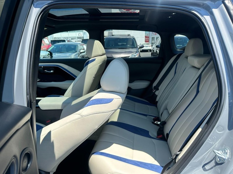 Acura ADX Vehicle Full-screen Gallery Image 09