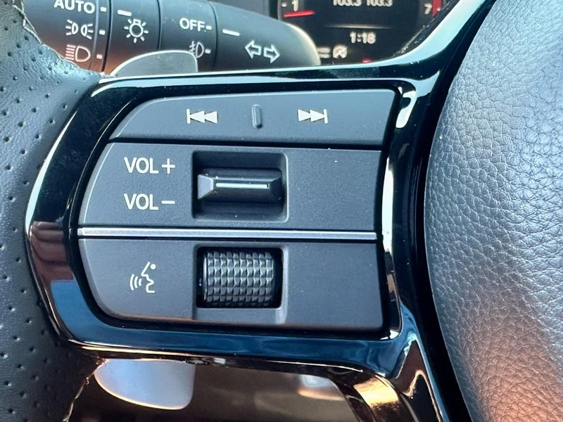 Acura ADX Vehicle Full-screen Gallery Image 18