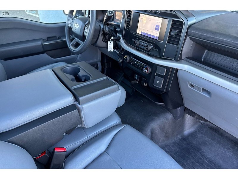 Ford F-150 Vehicle Full-screen Gallery Image 15