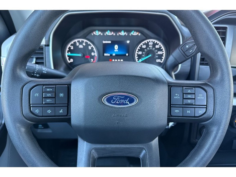 Ford F-150 Vehicle Full-screen Gallery Image 22