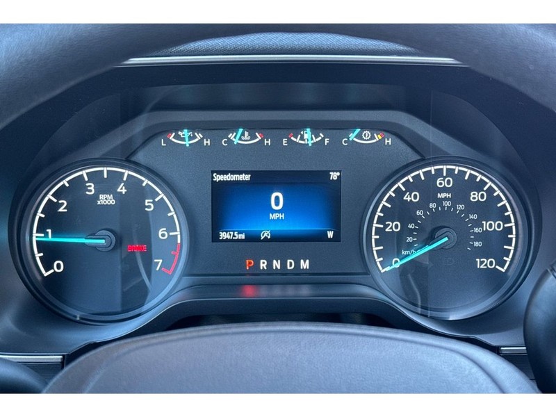 Ford F-150 Vehicle Full-screen Gallery Image 25