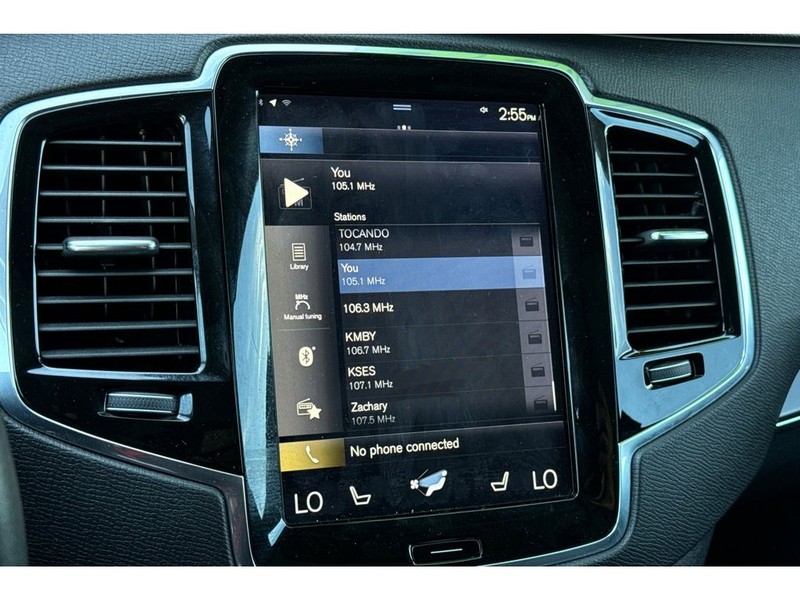 Volvo XC90 Vehicle Full-screen Gallery Image 19