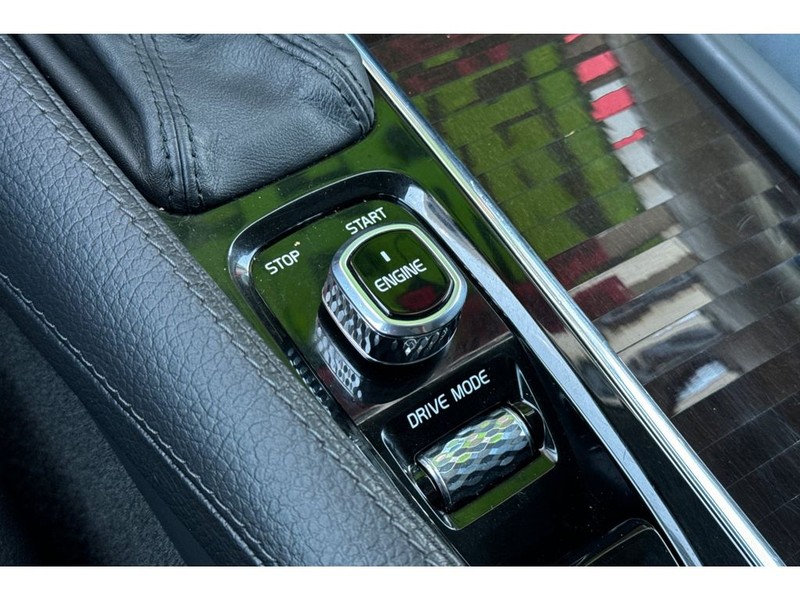 Volvo XC90 Vehicle Full-screen Gallery Image 22