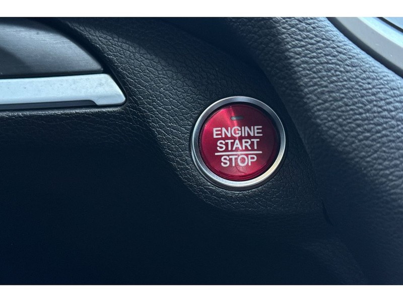 Acura TLX Vehicle Full-screen Gallery Image 22