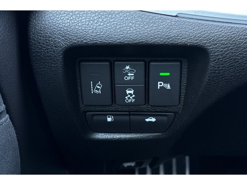 Acura TLX Vehicle Full-screen Gallery Image 28