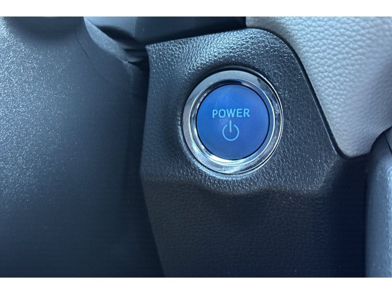 Toyota RAV4 Vehicle Full-screen Gallery Image 25