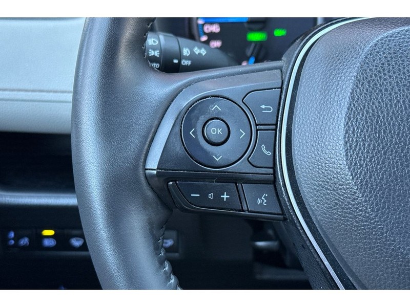 Toyota RAV4 Vehicle Full-screen Gallery Image 27