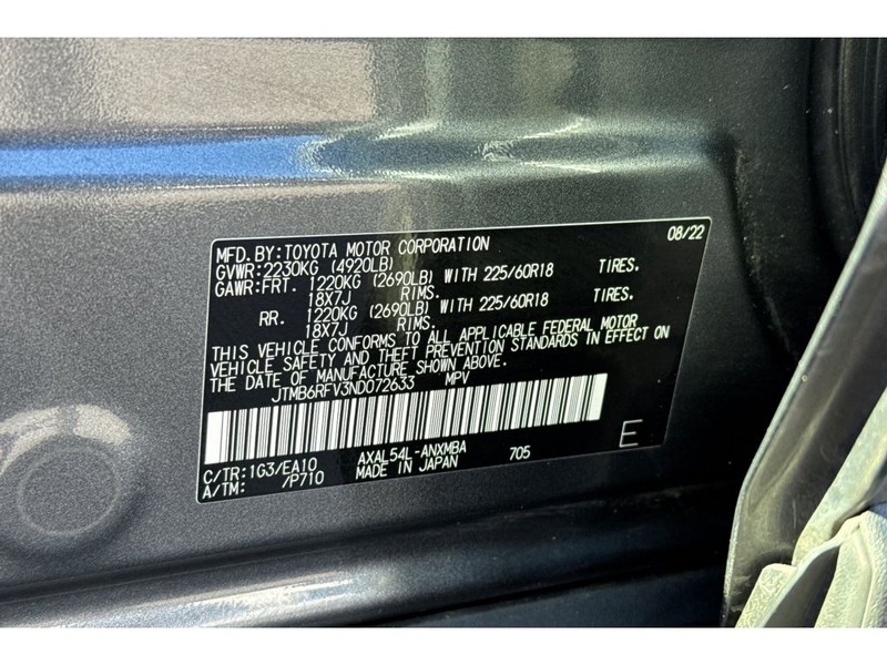 Toyota RAV4 Vehicle Full-screen Gallery Image 34