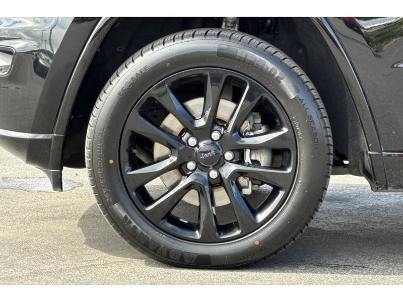 Jeep Grand Cherokee Vehicle Full-screen Gallery Image 29