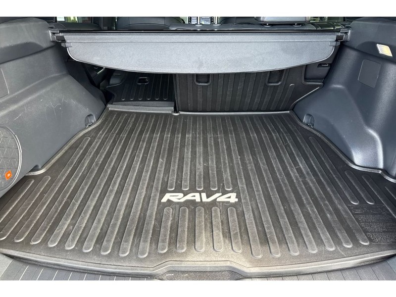 Toyota RAV4 Prime Vehicle Full-screen Gallery Image 17