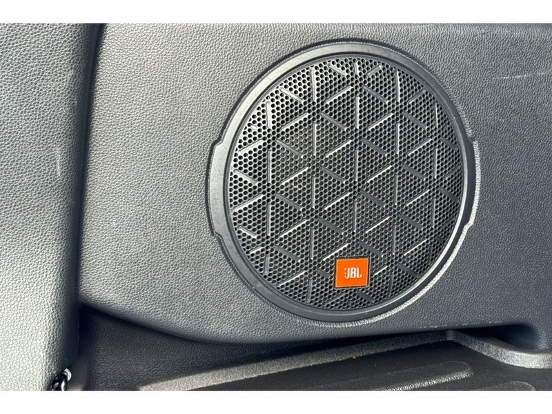 Toyota RAV4 Prime Vehicle Full-screen Gallery Image 21