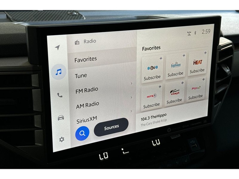 Toyota Tundra Vehicle Full-screen Gallery Image 19