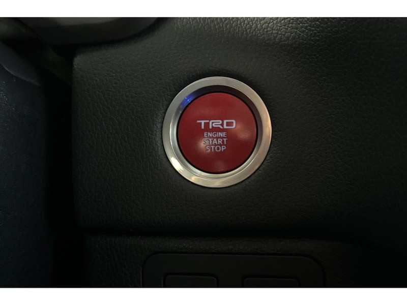 Toyota Tundra Vehicle Full-screen Gallery Image 22