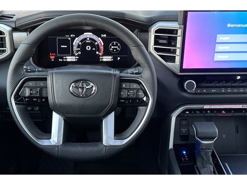 Toyota Tundra Vehicle Full-screen Gallery Image 16