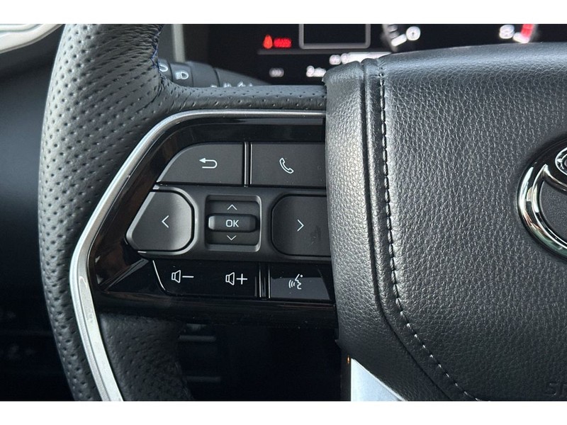 Toyota Tundra Vehicle Full-screen Gallery Image 27