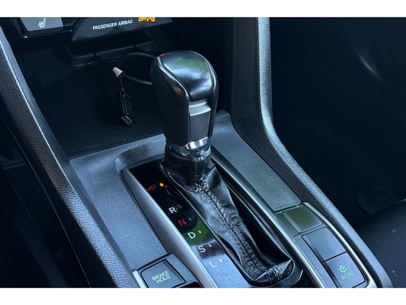 Honda Civic Vehicle Full-screen Gallery Image 21