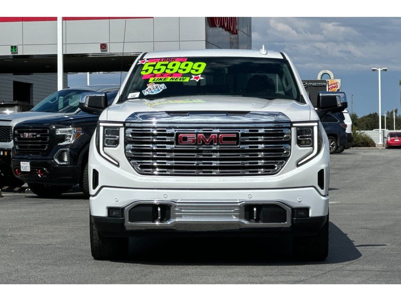 GMC Sierra Vehicle Full-screen Gallery Image 09
