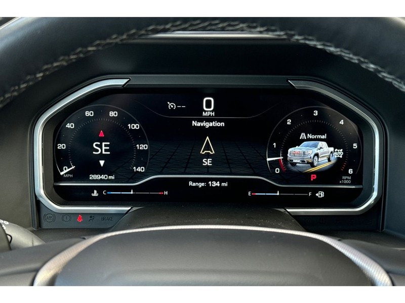 GMC Sierra Vehicle Full-screen Gallery Image 26