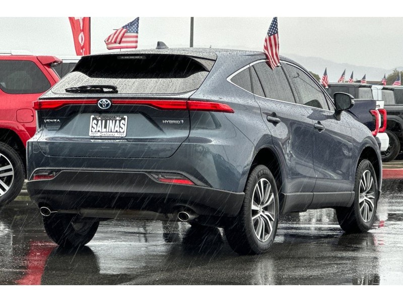 Toyota Venza Vehicle Full-screen Gallery Image 04