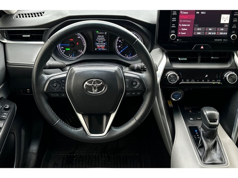 Toyota Venza Vehicle Full-screen Gallery Image 14